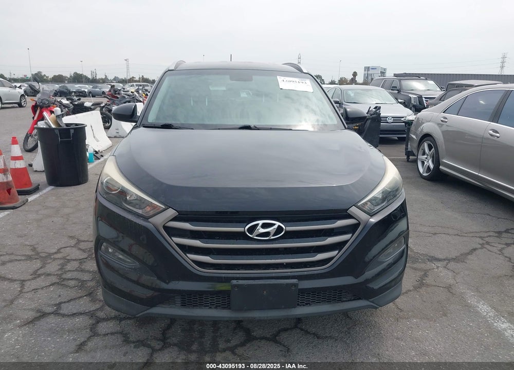 2016 HYUNDAI TUCSON VIN: KM8J33A42GU145747