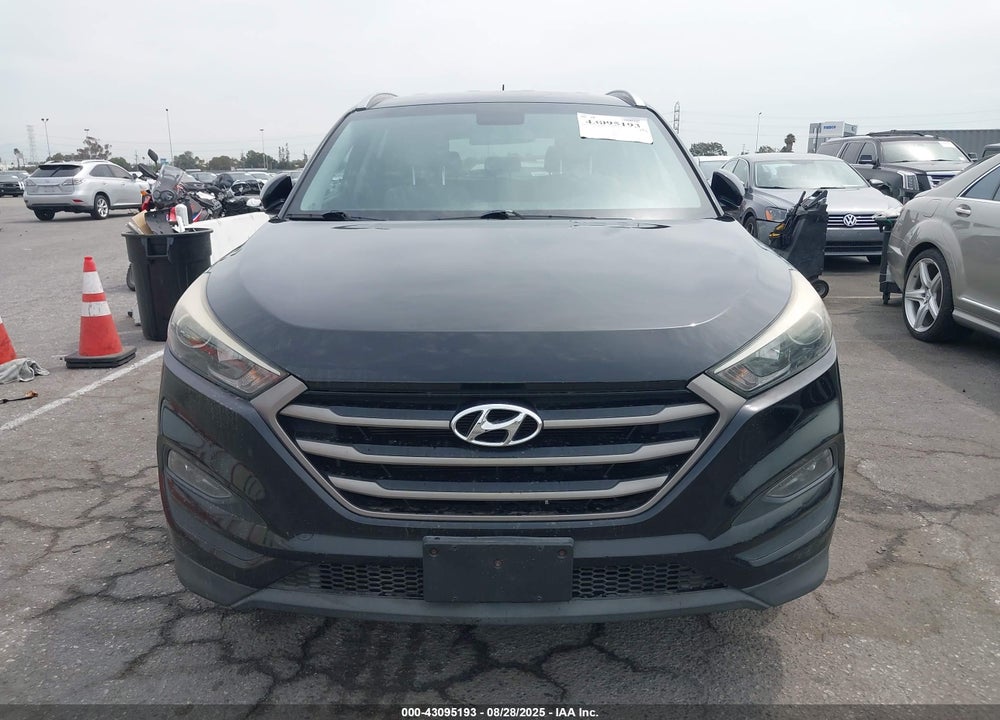 2016 HYUNDAI TUCSON VIN: KM8J33A42GU145747