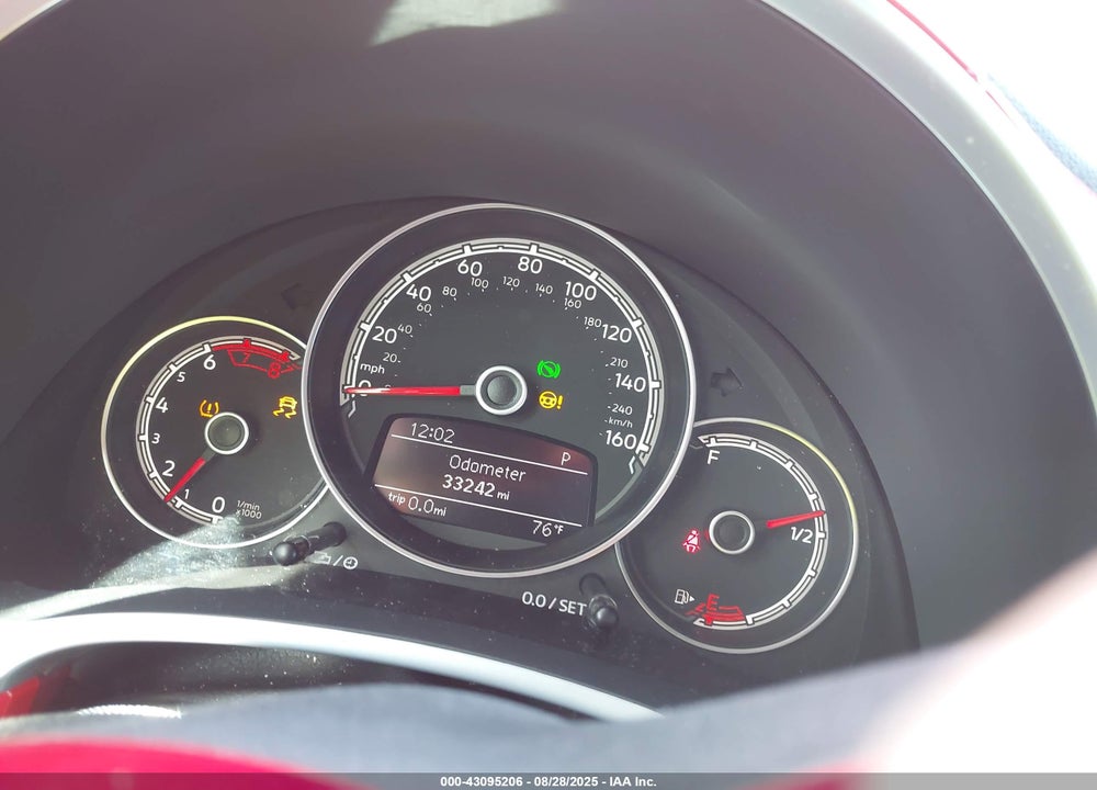 2019 VOLKSWAGEN BEETLE VIN: 3VWJD7AT6KM718739
