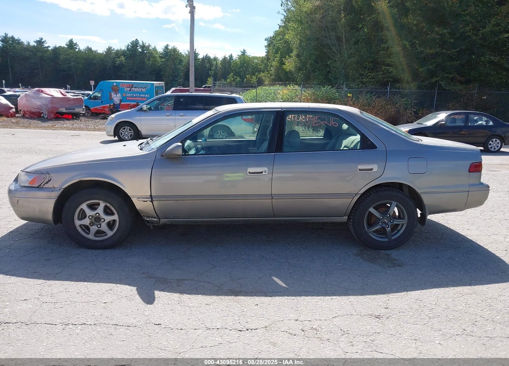 1997 TOYOTA CAMRY XLE VIN: 4T1BG22K3VU128436