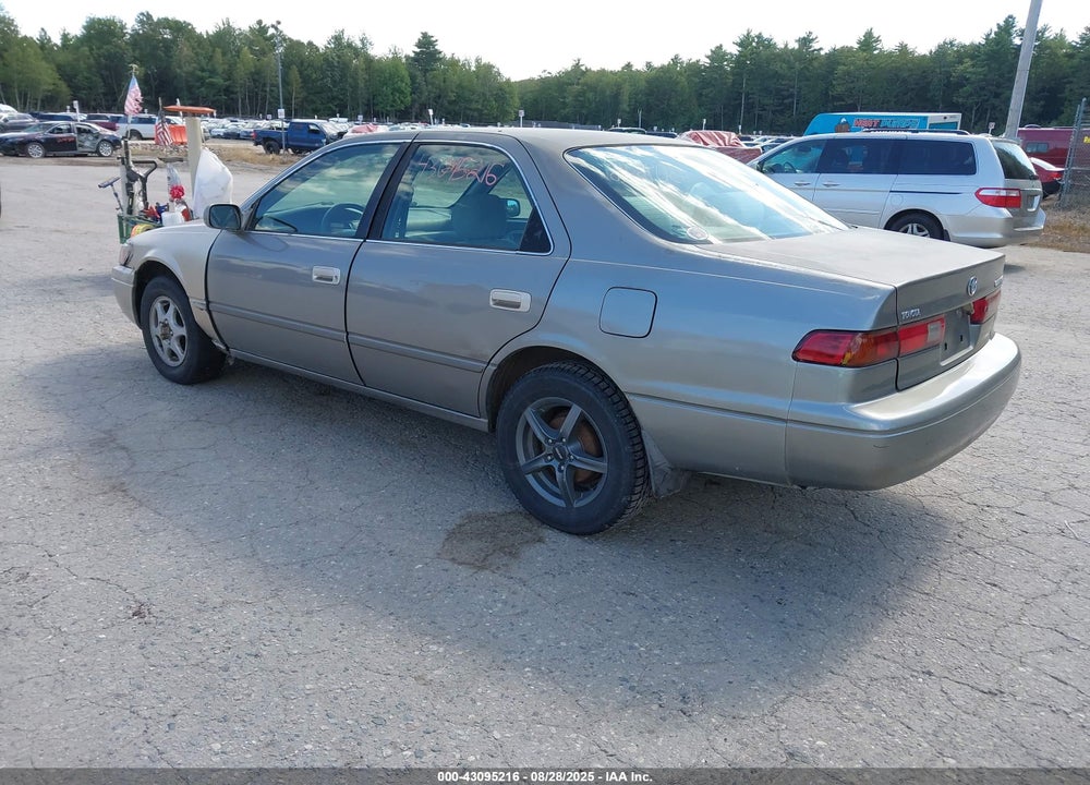 1997 TOYOTA CAMRY XLE VIN: 4T1BG22K3VU128436