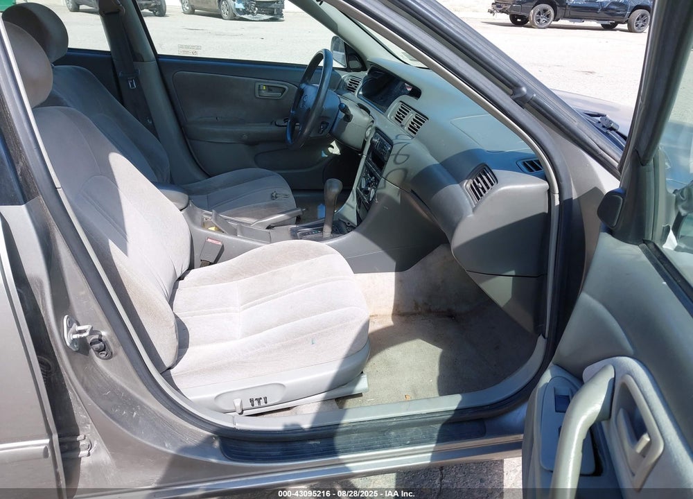 1997 TOYOTA CAMRY XLE VIN: 4T1BG22K3VU128436