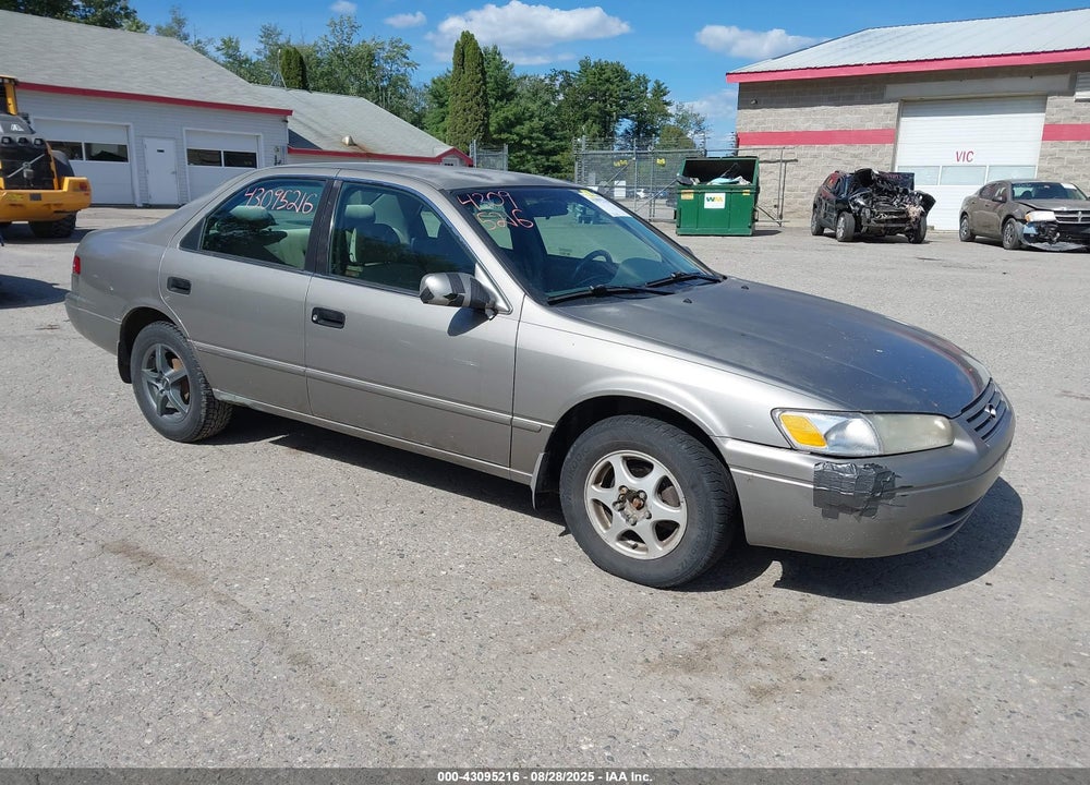 1997 TOYOTA CAMRY XLE VIN: 4T1BG22K3VU128436