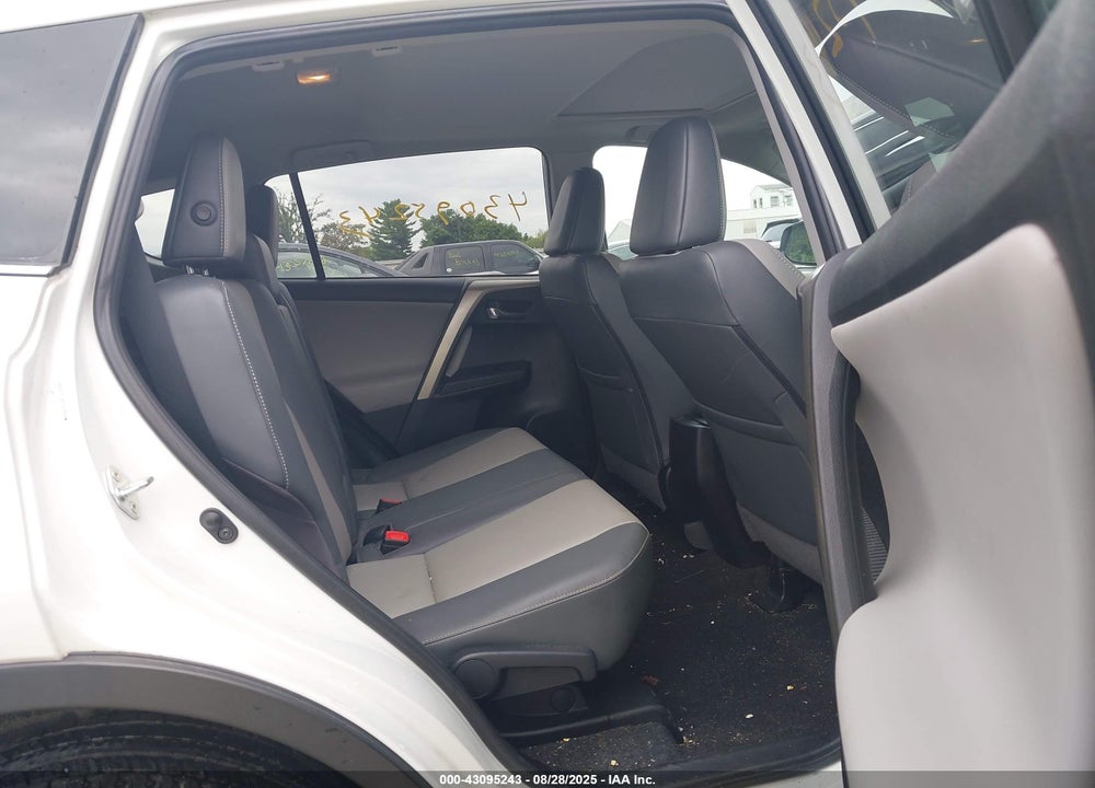 2015 TOYOTA RAV4 VIN: 2T3YFREV0FW224237