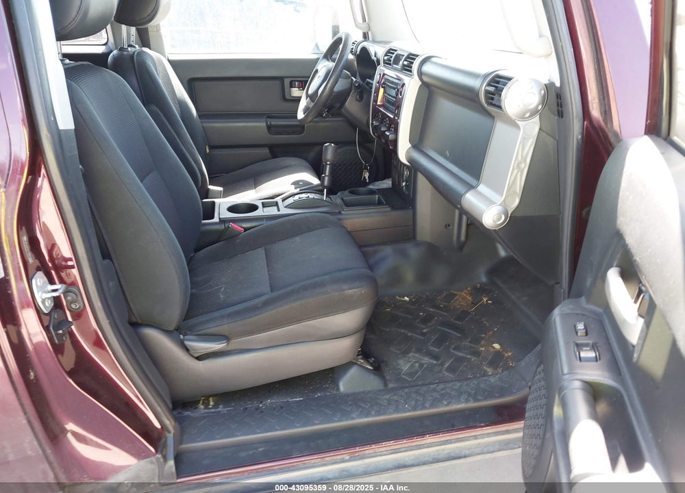 2007 TOYOTA FJ CRUISER VIN: JTEZU11F170012538