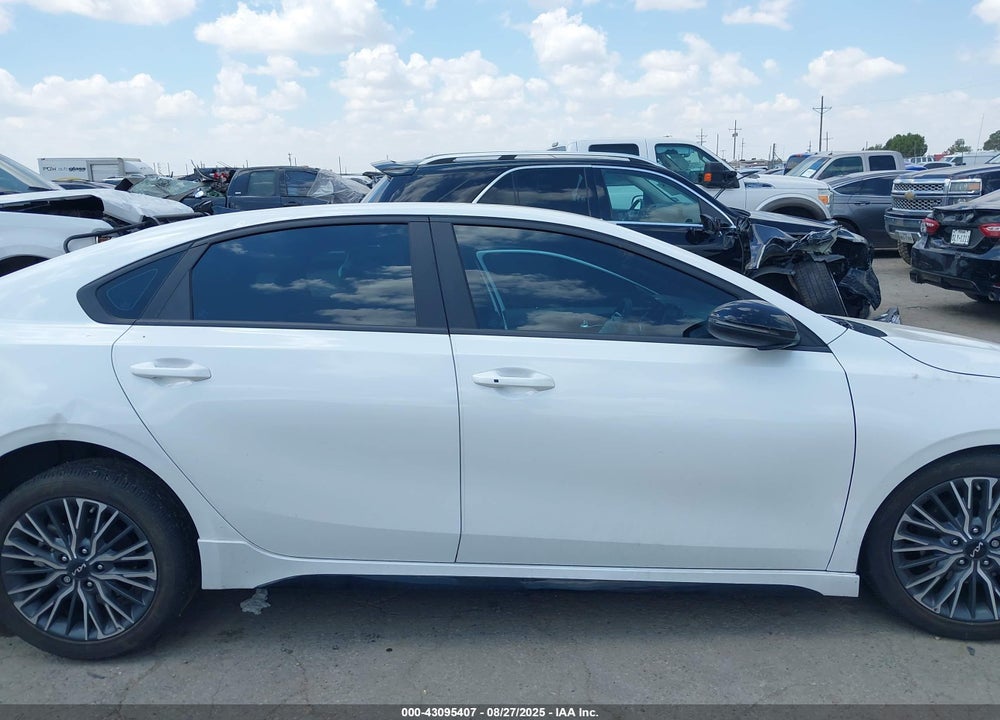 2023 KIA FORTE VIN: 3KPF54AD8PE686987