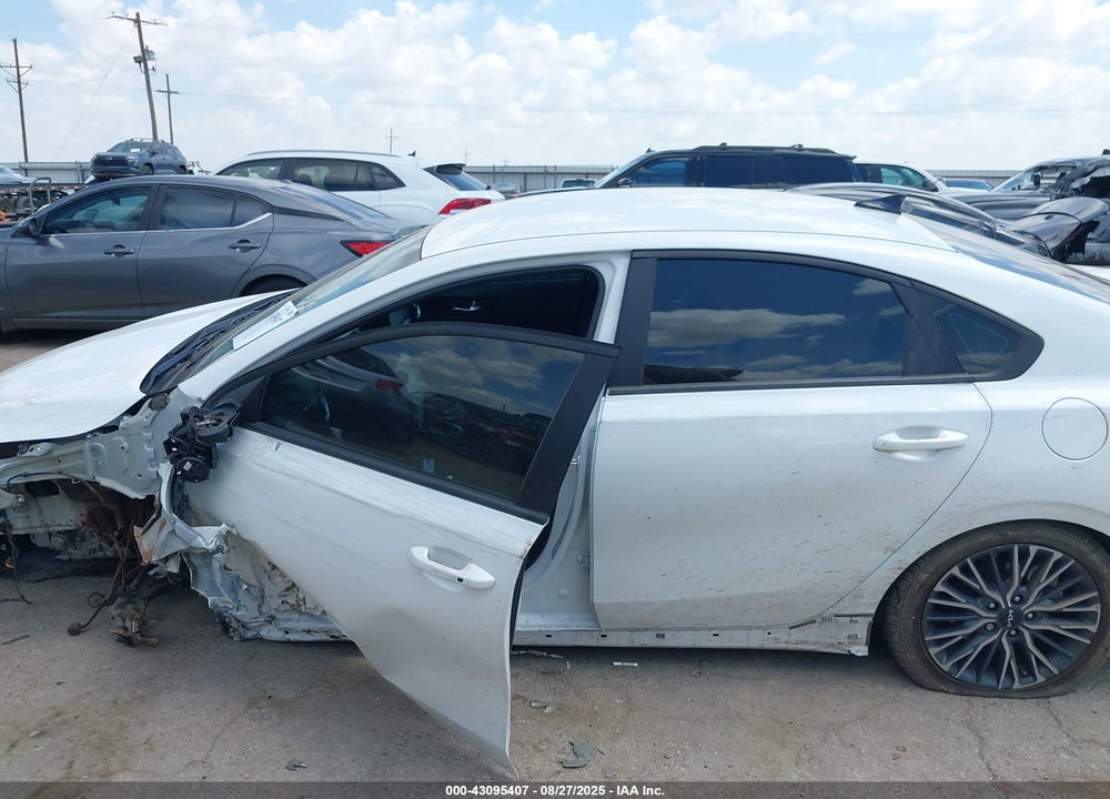 2023 KIA FORTE VIN: 3KPF54AD8PE686987