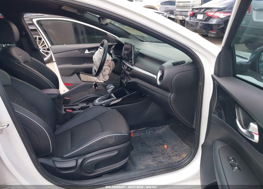 2023 KIA FORTE VIN: 3KPF54AD8PE686987