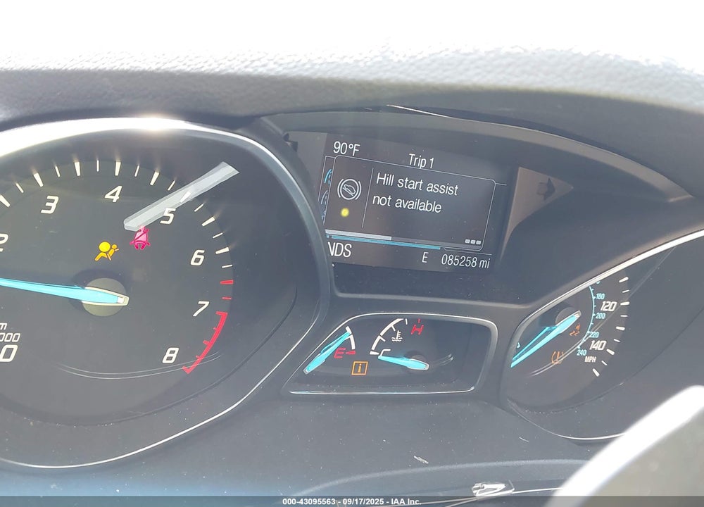 2015 FORD ESCAPE VIN: 1FMCU9J92FUA50205