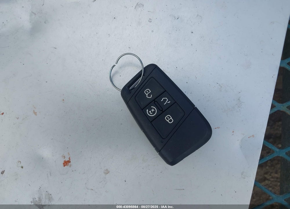 2022 VOLKSWAGEN TAOS VIN: 3VV2X7B27NM090796