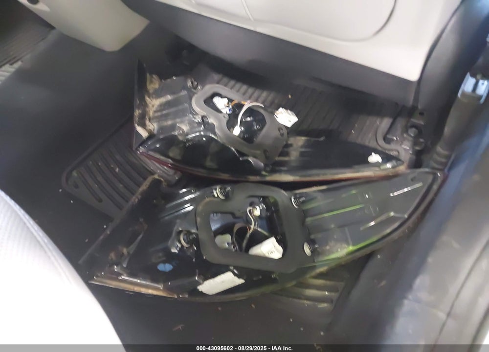 2018 HYUNDAI SONATA LIMITED VIN: 5NPE34AF6JH680451