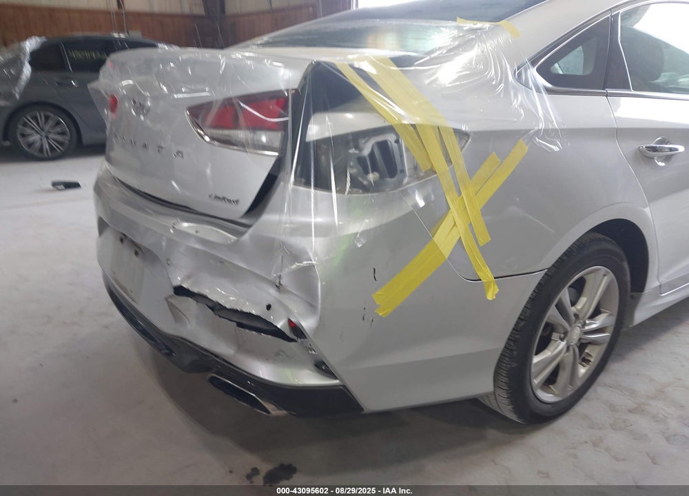2018 HYUNDAI SONATA LIMITED VIN: 5NPE34AF6JH680451