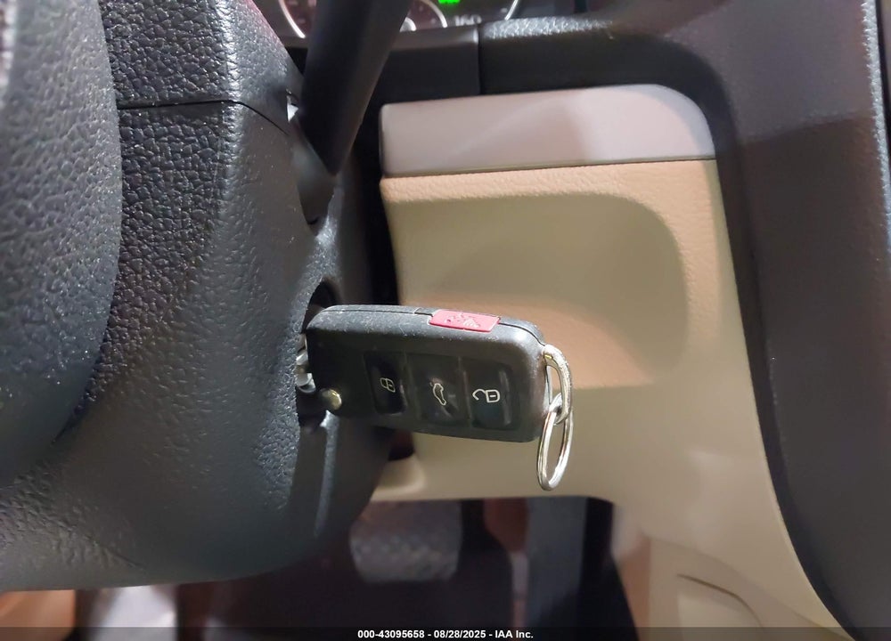 2010 VOLKSWAGEN JETTA VIN: 3VWRZ7AJ8AM164718