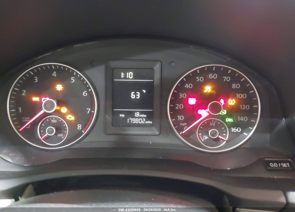 2010 VOLKSWAGEN JETTA VIN: 3VWRZ7AJ8AM164718