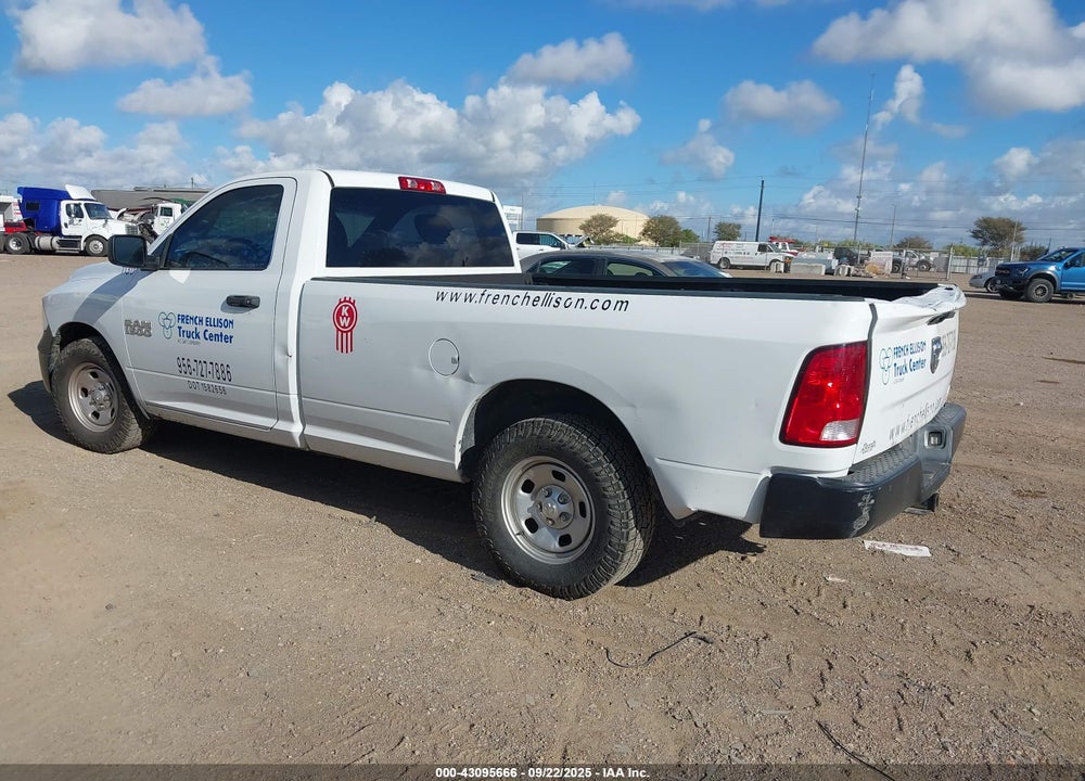2018 RAM 1500 VIN: 3C6JR6DG9JG175968