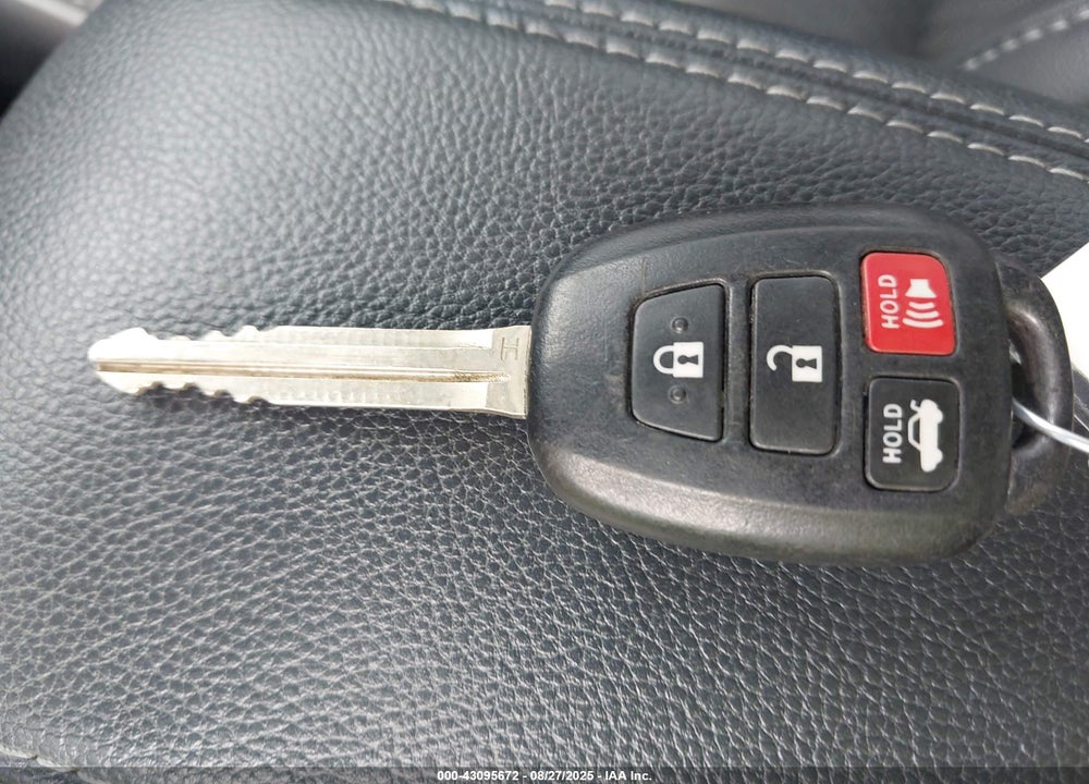 2015 TOYOTA COROLLA VIN: 5YFBURHE9FP185990