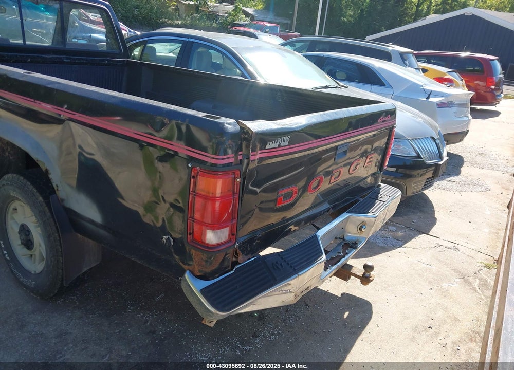1992 DODGE DAKOTA VIN: 1B7GG26Y0NS500738