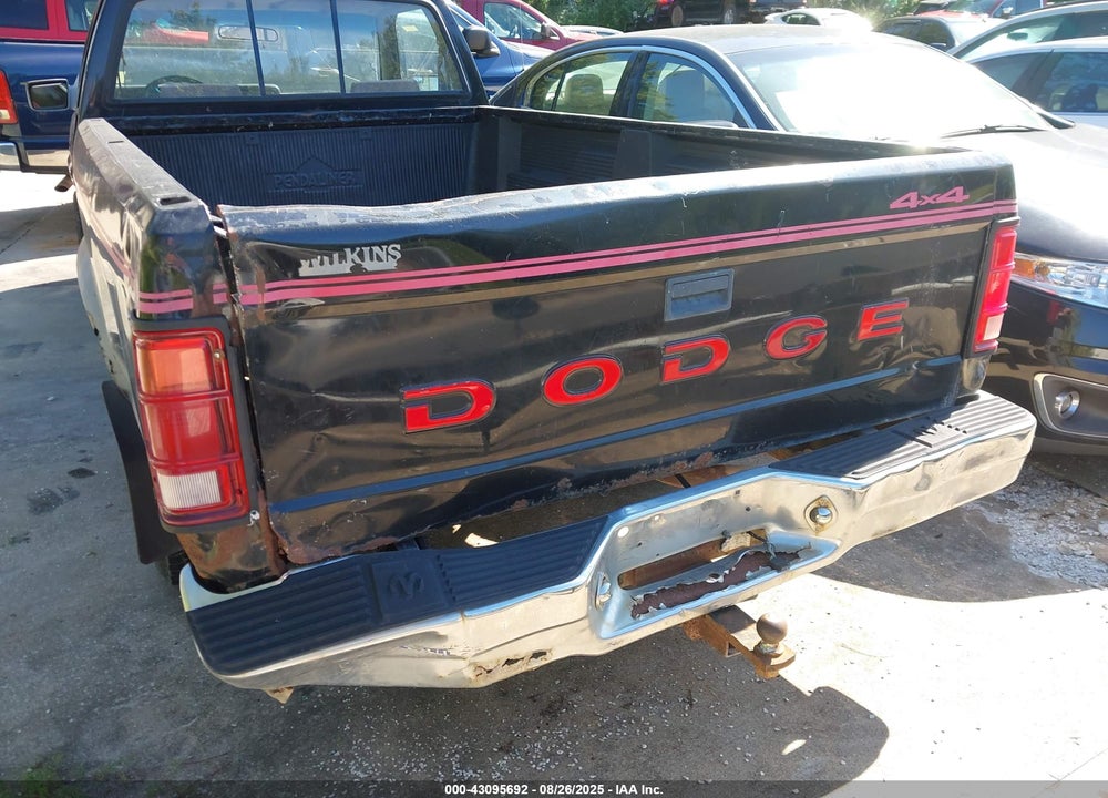 1992 DODGE DAKOTA VIN: 1B7GG26Y0NS500738