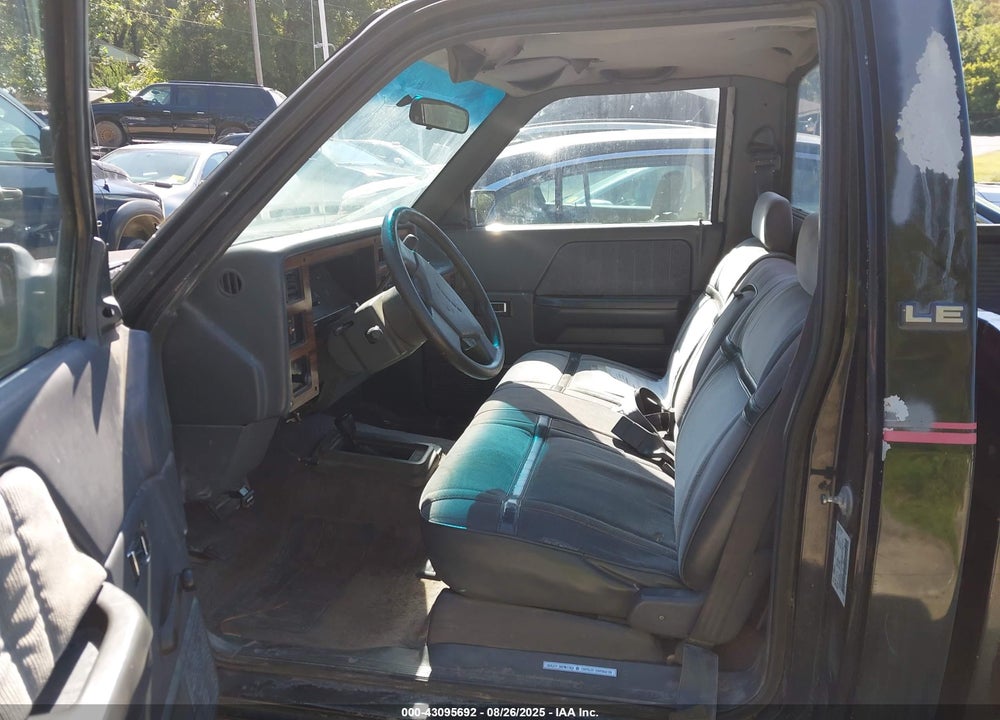 1992 DODGE DAKOTA VIN: 1B7GG26Y0NS500738