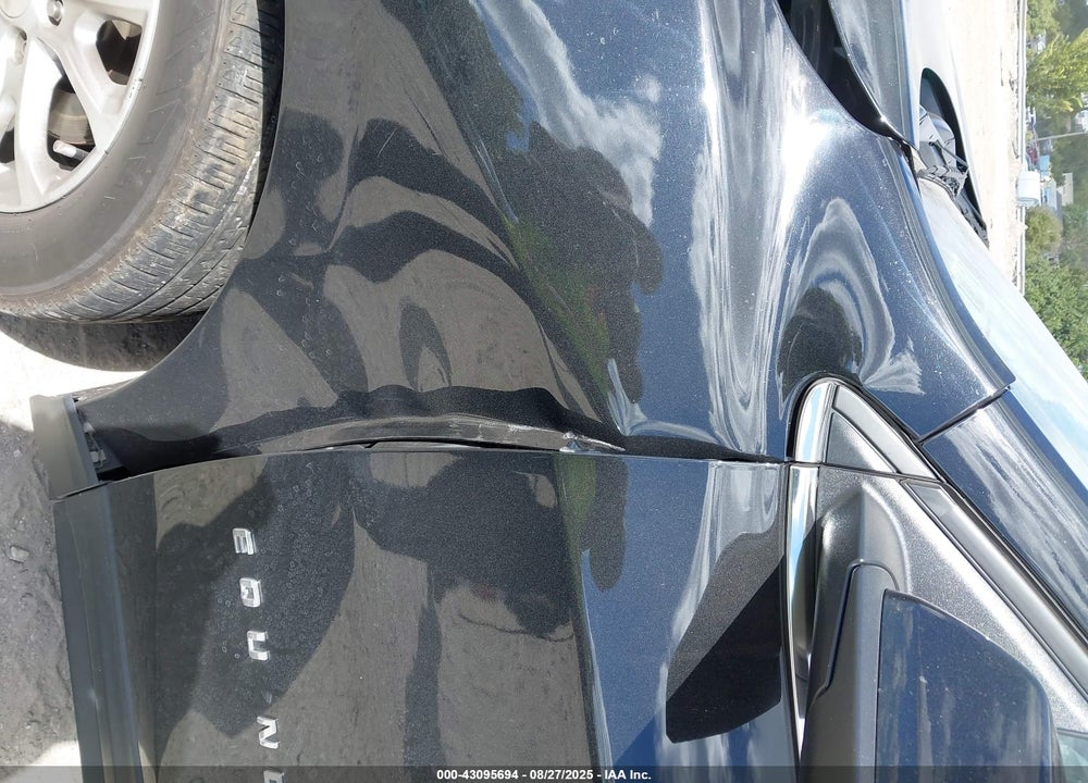 2019 CHEVROLET EQUINOX VIN: 2GNAXTEV6K6279686