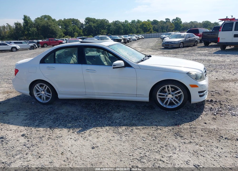 2014 MERCEDES-BENZ C CLASS VIN: WDDGF4HB9ER320808
