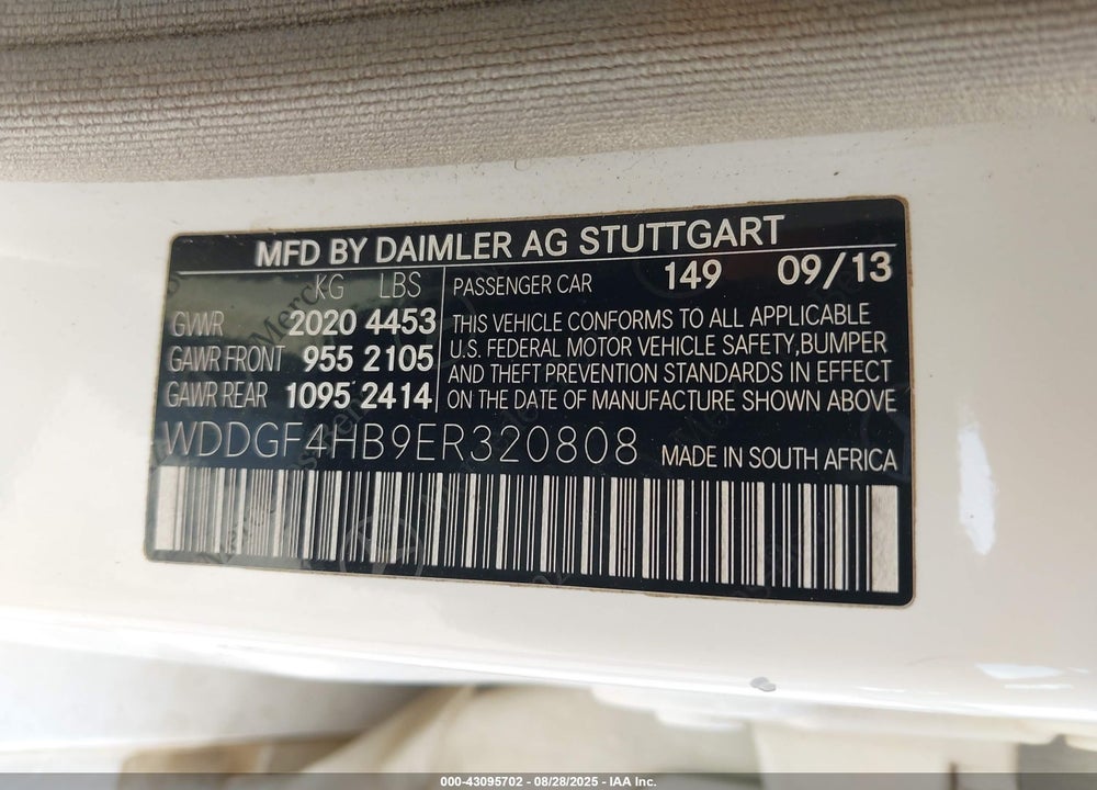 2014 MERCEDES-BENZ C CLASS VIN: WDDGF4HB9ER320808