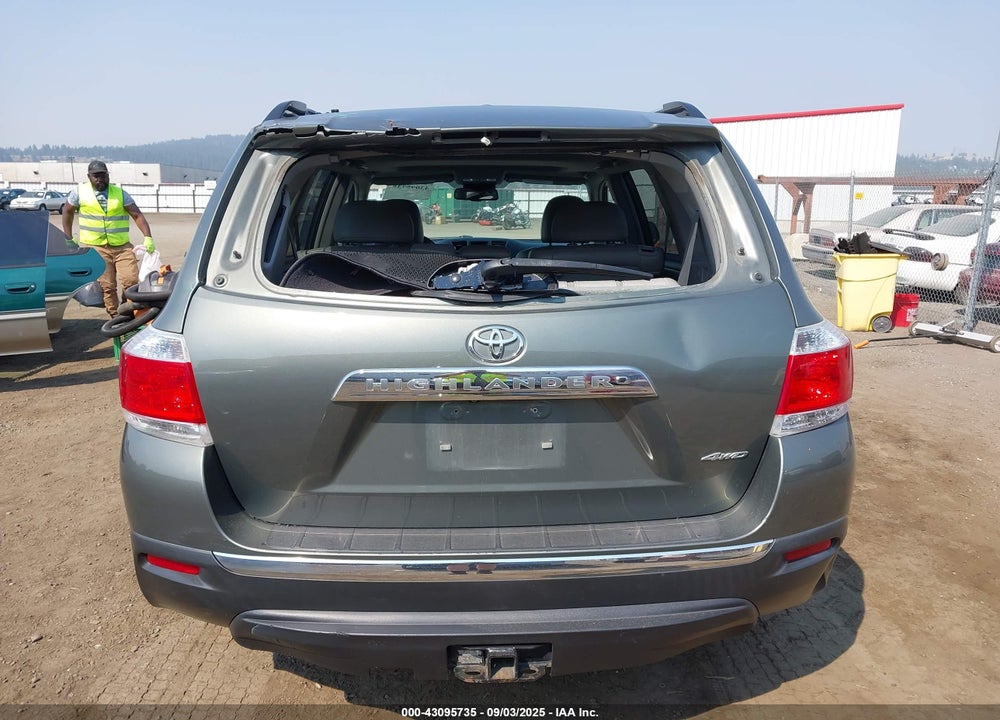 2011 TOYOTA HIGHLANDER LIMITED V6 VIN: 5TDDK3EH1BS054645