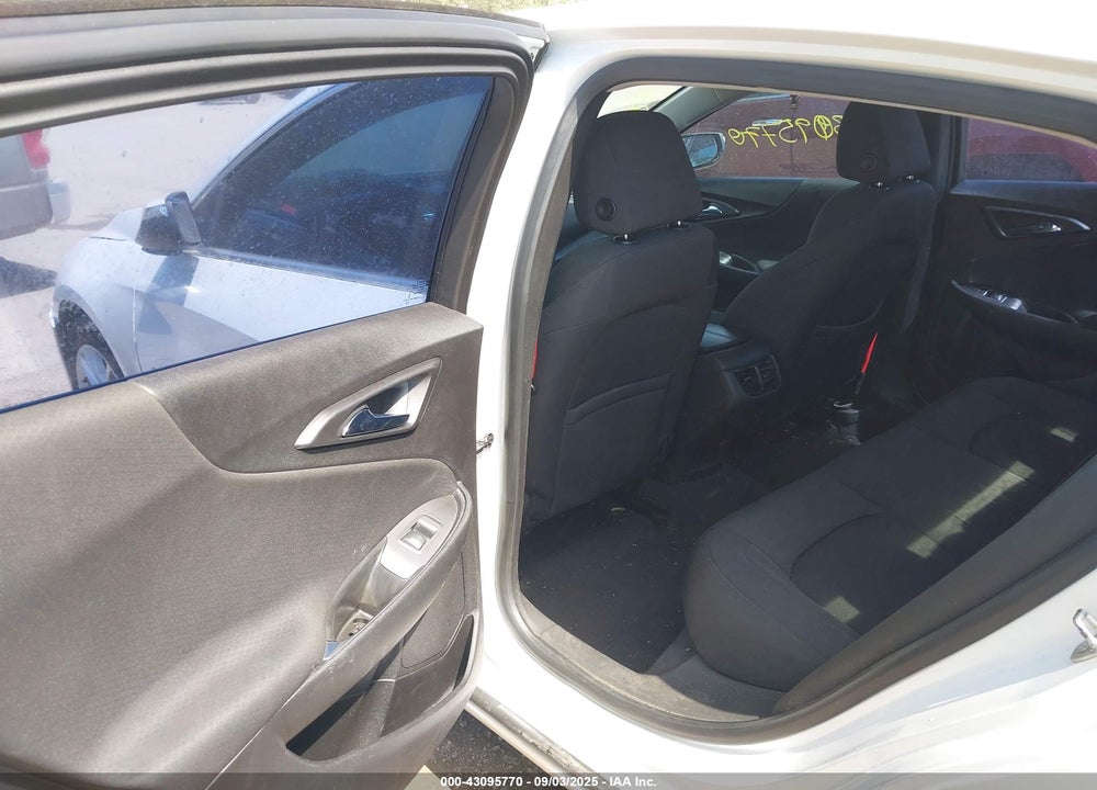 2016 CHEVROLET MALIBU VIN: 1G1ZE5ST2GF181888