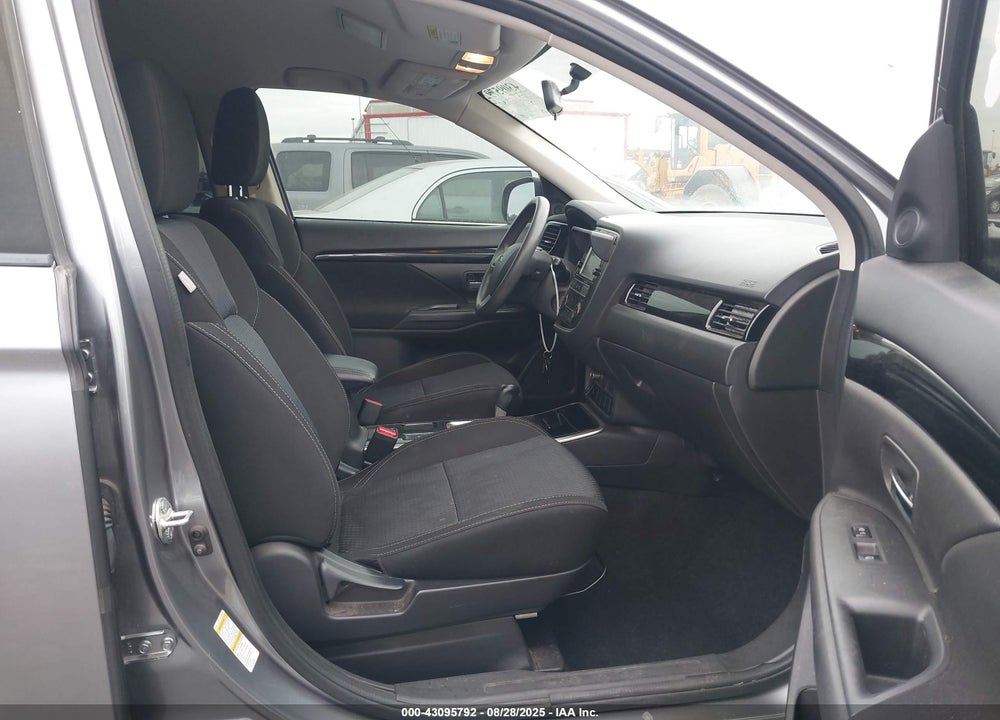 2019 MITSUBISHI OUTLANDER VIN: JA4AD2A38KZ007588