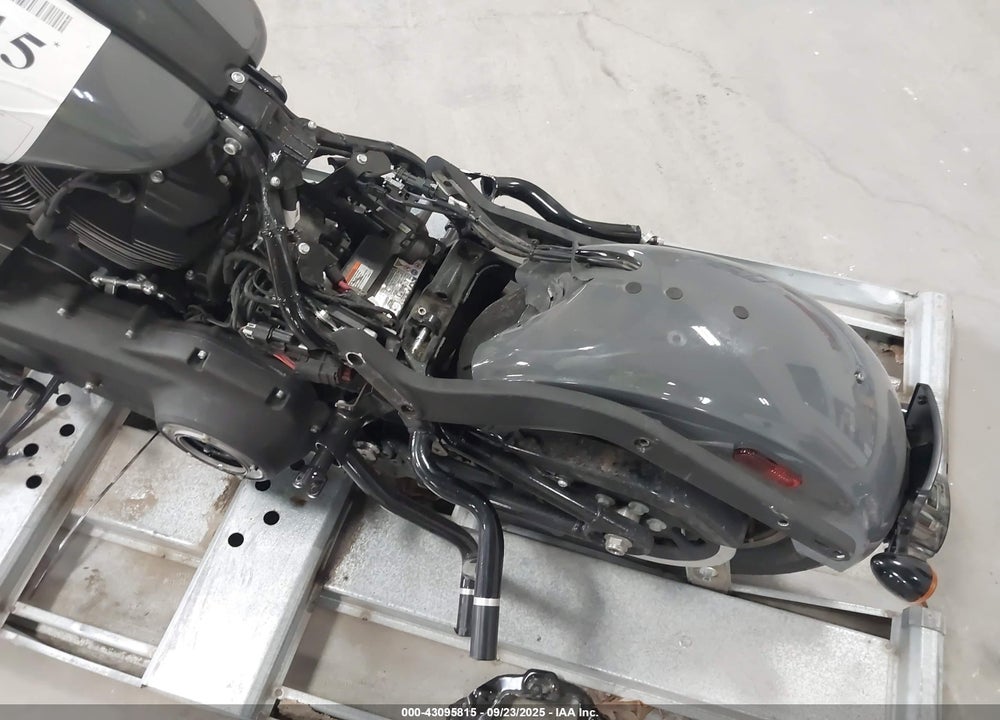 2022 HARLEY-DAVIDSON FXLRS VIN: 1HD1YWZ10NB060317