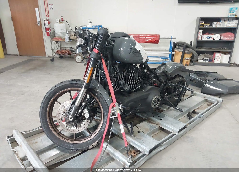 2022 HARLEY-DAVIDSON FXLRS VIN: 1HD1YWZ10NB060317