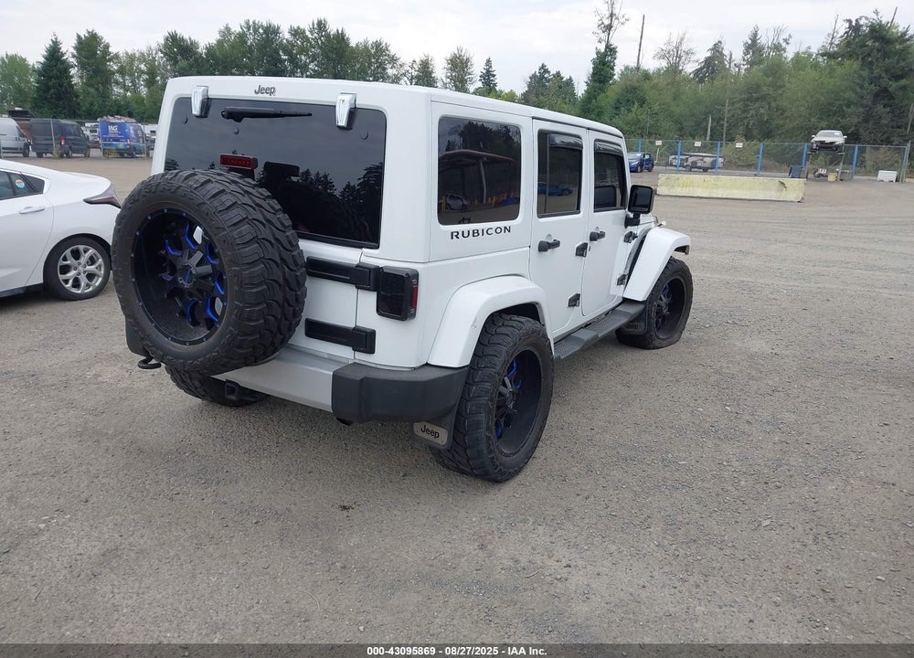 2013 JEEP WRANGLER UNLIMITED SAHARA VIN: 1C4BJWEG2DL617564