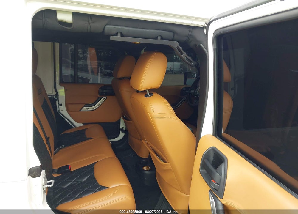 2013 JEEP WRANGLER UNLIMITED SAHARA VIN: 1C4BJWEG2DL617564