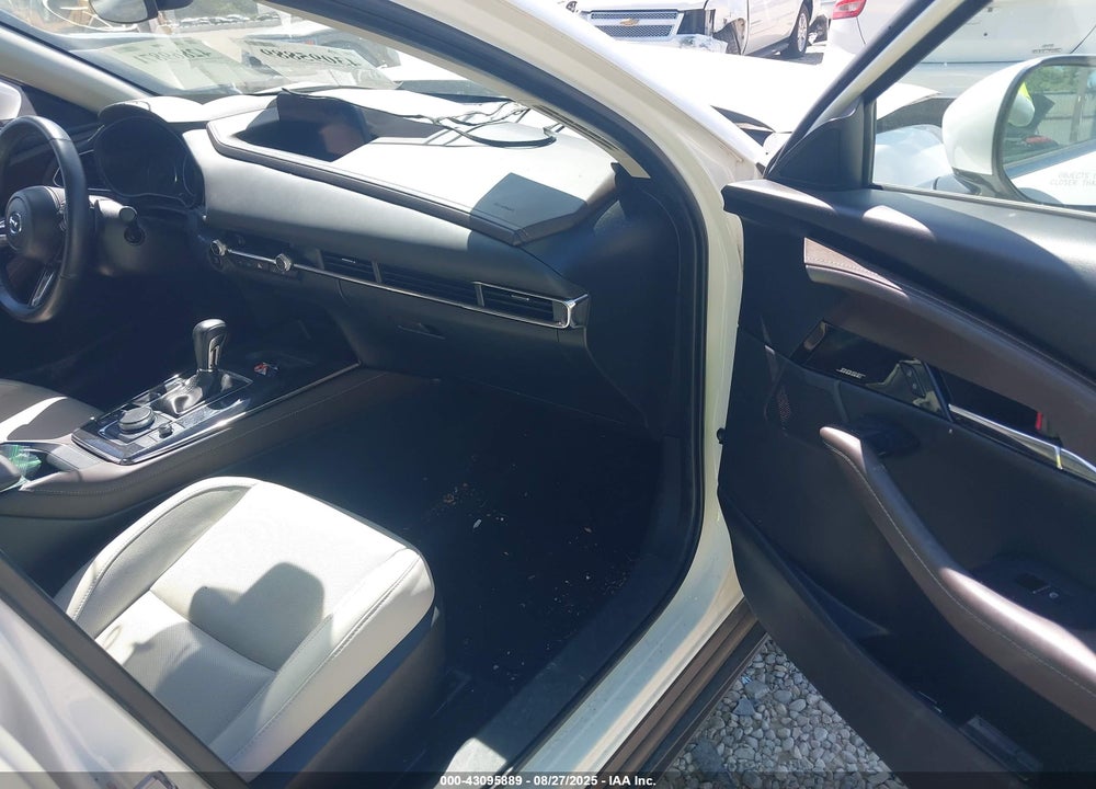 2020 MAZDA CX-30 VIN: 3MVDMBEM8LM127219