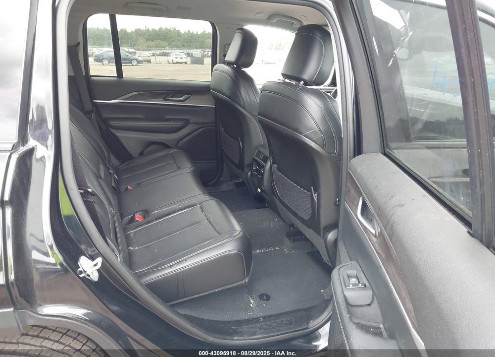 2023 JEEP GRAND CHEROKEE LIMITED 4X4 VIN: 1C4RJHBG6PC560045