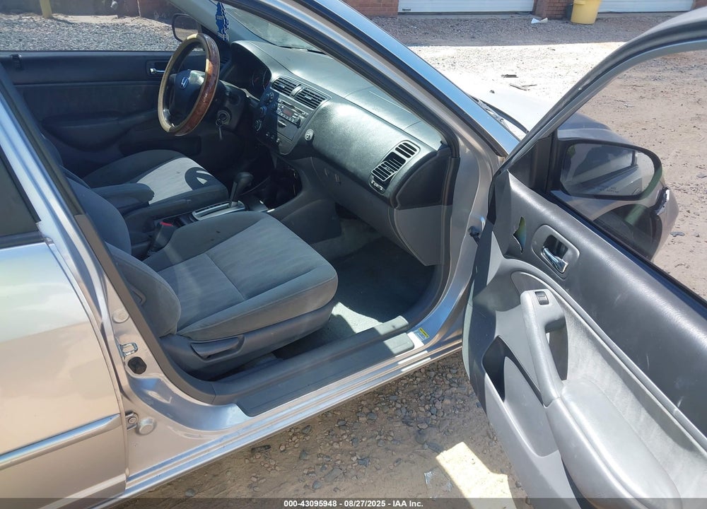 2005 HONDA CIVIC LX VIN: 2HGES16655H538845