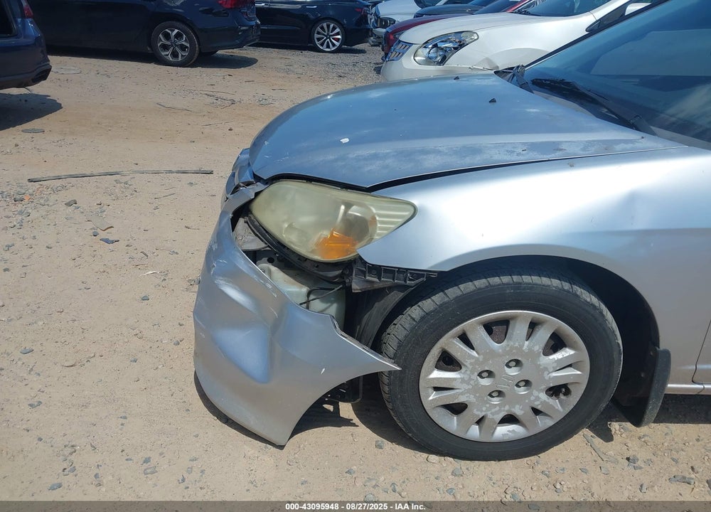 2005 HONDA CIVIC LX VIN: 2HGES16655H538845