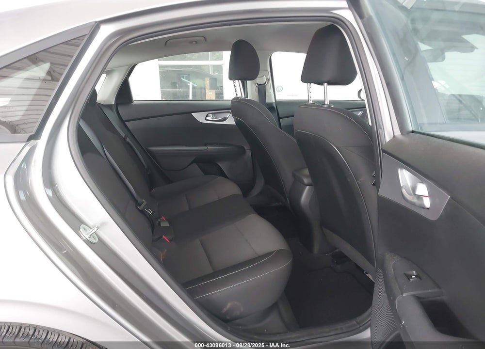 2023 KIA FORTE VIN: 3KPF24AD3PE588300