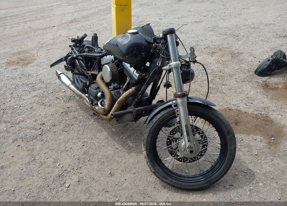 2011 HARLEY-DAVIDSON FXDB VIN: 1HD1GX430BC330606