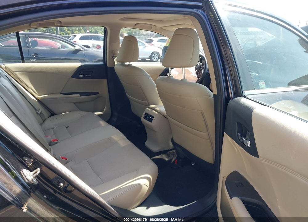2016 HONDA ACCORD EX-L VIN: 1HGCR2F82GA246890