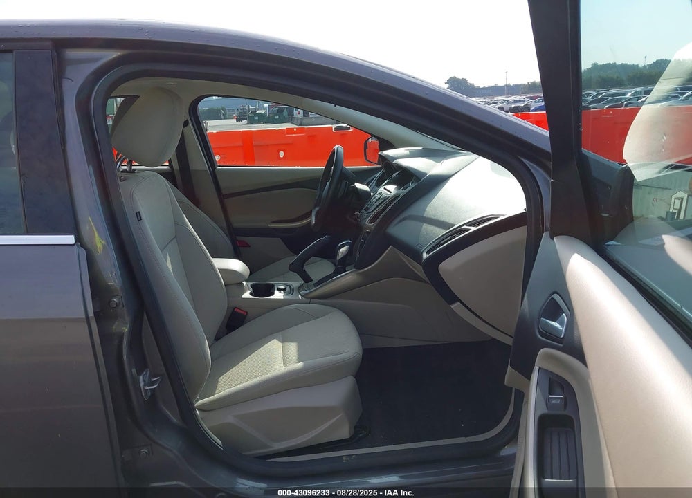 2012 FORD FOCUS VIN: 1FAHP3M28CL302558