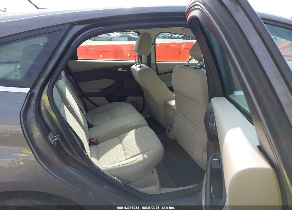2012 FORD FOCUS VIN: 1FAHP3M28CL302558