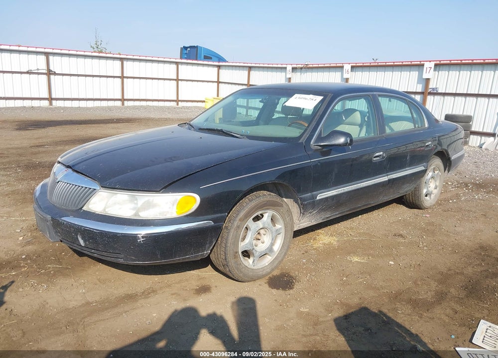 1999 LINCOLN CONTINENTAL VIN: 1LNHM97V8XY693369