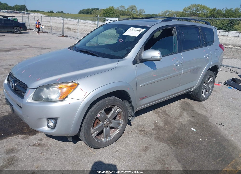 2011 TOYOTA RAV4 VIN: JTMRK4DV7B5105087