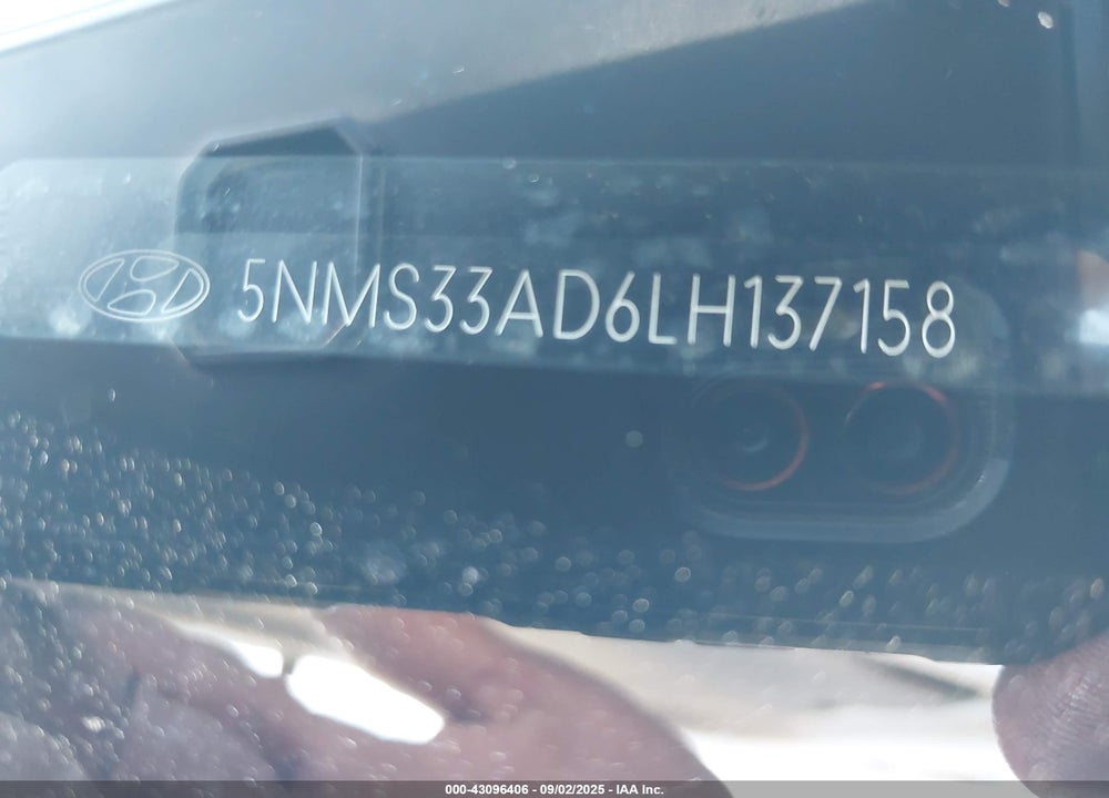 2020 HYUNDAI SANTA FE VIN: 5NMS33AD6LH137158