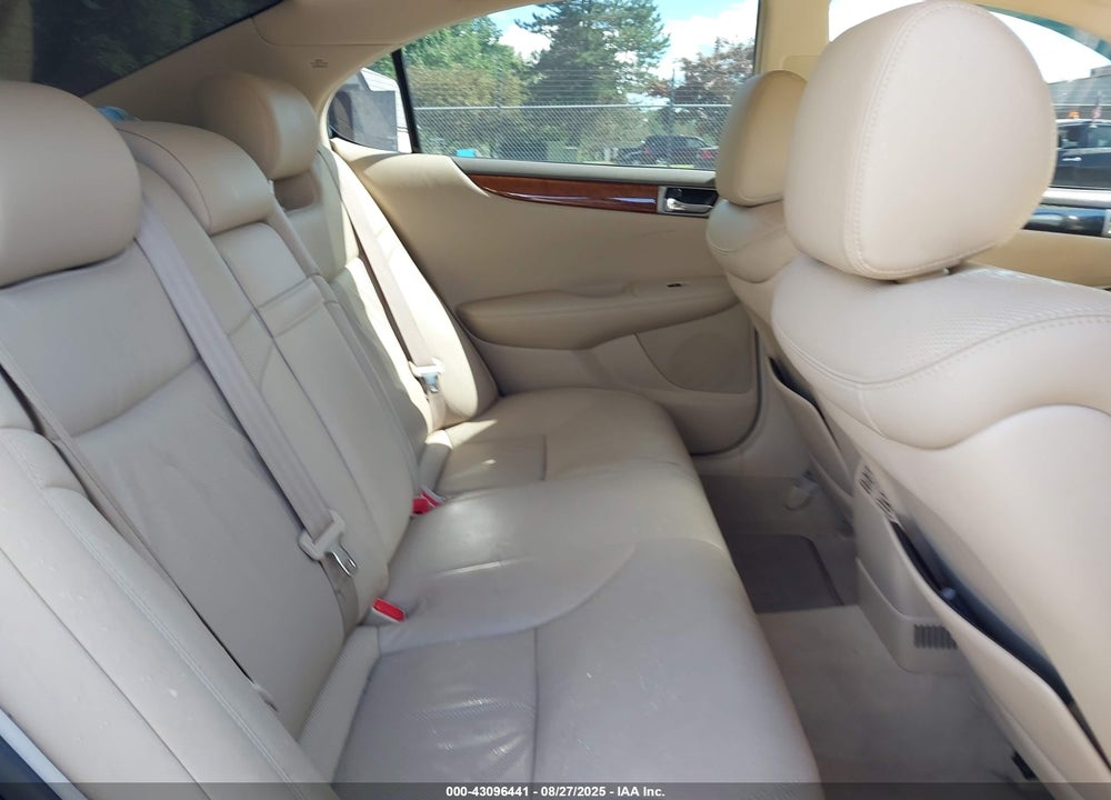 2005 LEXUS ES 330 VIN: JTHBA30G055087962