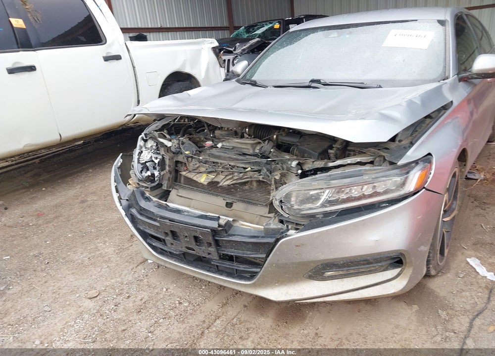 2018 HONDA ACCORD VIN: 1HGCV1F3XJA056398