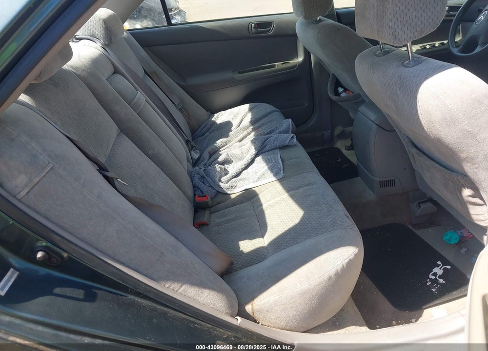 2004 TOYOTA CAMRY LE VIN: 4T1BE32K44U261748