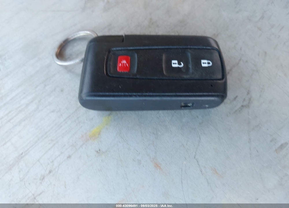 2005 TOYOTA PRIUS VIN: JTDKB20UX57052607