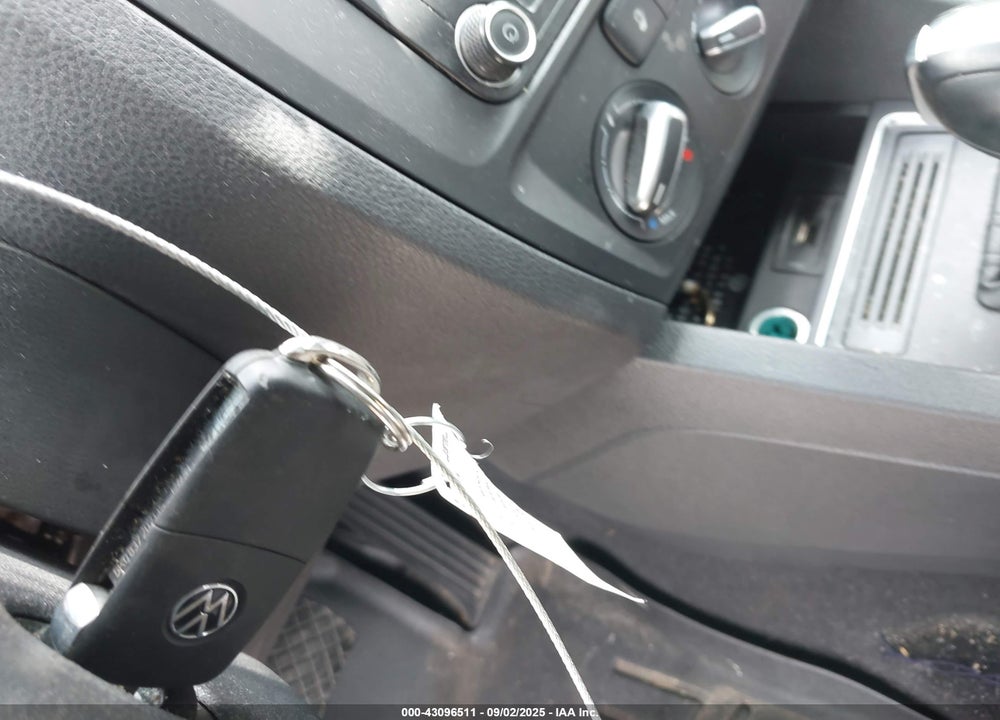2017 VOLKSWAGEN JETTA VIN: 3VW2B7AJ9HM371490